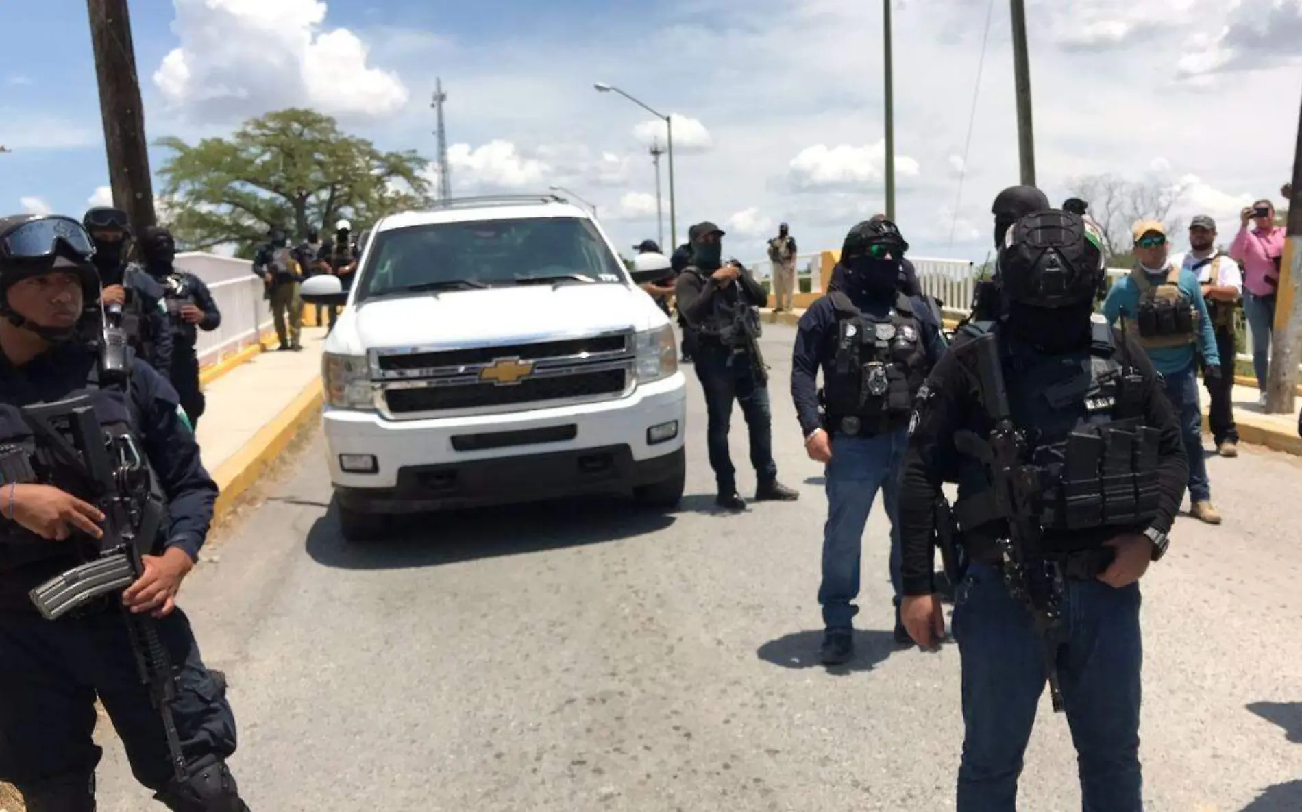 Surge conflicto en Hidalgo, sede de la columna cívica Pedro J Mendez Diario MX (4)